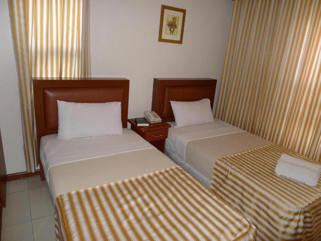 Hotel Cosmopolitan Baguio City Bagian luar foto